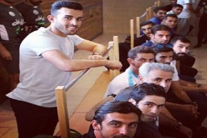 آبی پوشان قراردادهای خود را به  ثبت رساندند + تصاویر و مصاحبه