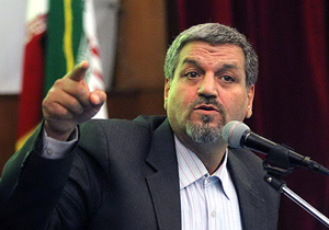 کواکبیان: وزارت ارتباطات منشأ پیامک&zwnj;های تهدیدآمیز به خبرنگاران را شناسایی کند