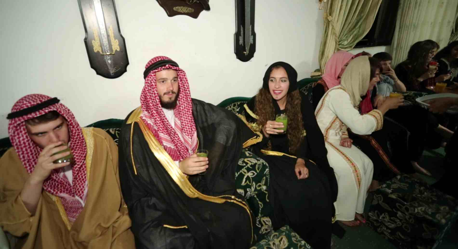 تجربه ازدواج دو آمریکایی به شیوه اعراب بادیه نشین+تصاویر