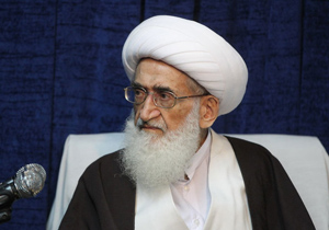 خانم همایونی در مسیر ترویج اسلام ناب گام برداشت