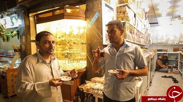 سفرۀ افطار بازاریان در نجف اشرف + تصاویر