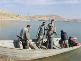 گشت و کنترل عرصه آبی دریاچه سد مهاباد