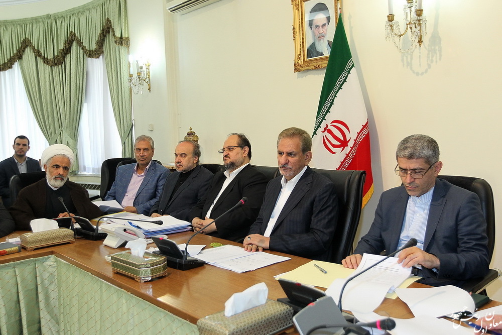 جهانگیری: در چارچوب اقتصاد مقاومتی توجه به انتقال فناوری&zwnj;های نوین به کشور در قراردادهای خارجی ضروری است