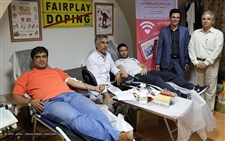 اهدای خون آزاد و فرنگی کاران در خانه کشتی+تصاویر