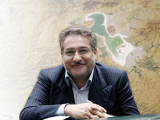 سازمان بازرسی و دیوان محاسبات مستمراً پیگیر فیش‌های حقوقی باشند
