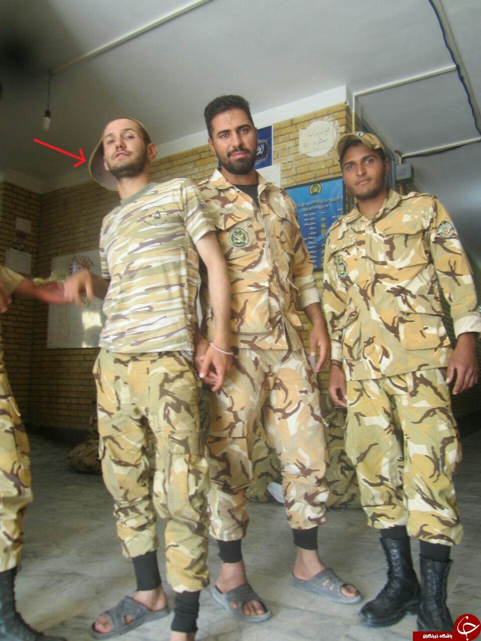 تصاویری منتشر نشده از سربازان حادثه اتوبوس نی ریز / از یادگاری&zwnj;ها در پادگان تا لحظاتی قبل از تصادف