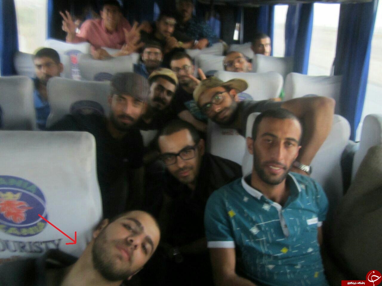 تصاویری منتشر نشده از سربازان حادثه اتوبوس نی ریز / از یادگاری&zwnj;ها در پادگان تا لحظاتی قبل از تصادف