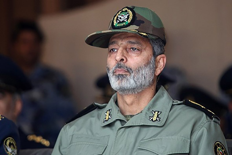 متن حکم فرمانده معظم کل قوا به جانشین جدید ستاد کل نیروهای مسلح