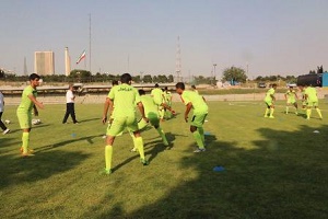 چمنیان 26 بازیکن را به اردوی فوتبال نوجوانان دعوت کرد