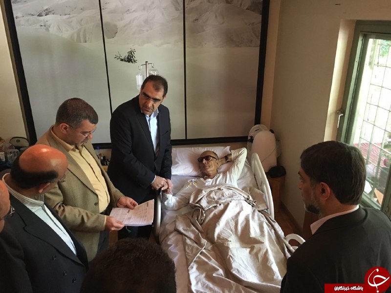 جزئیات درمان کیارستمی در ایران: مخالفت وزیر بهداشت با رفتن کیارستمی به خارج از کشور/ علت فوت چه بود؟