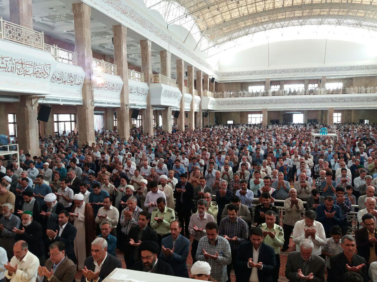 اقامه نماز عید سعید فطر در سراسر کشور+تصاویر