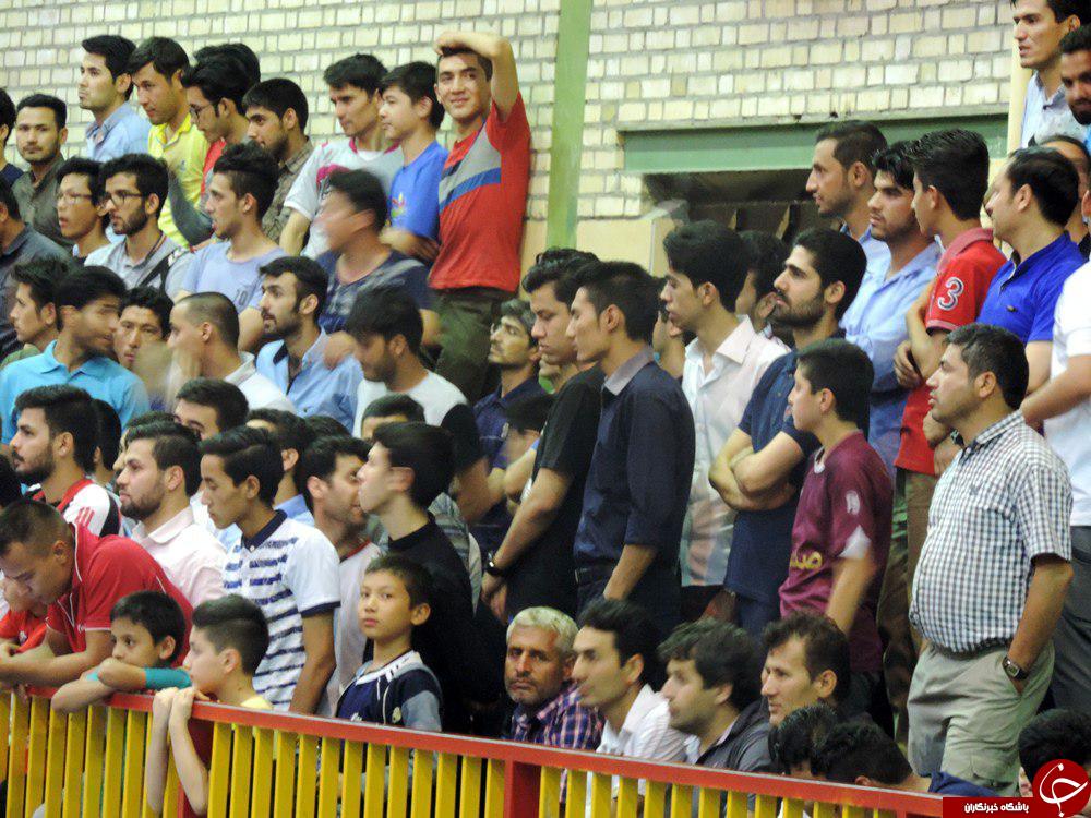مسابقات فوتسال مهاجرین در مشهد با قهرمانی تیم پامیر به پایان رسید