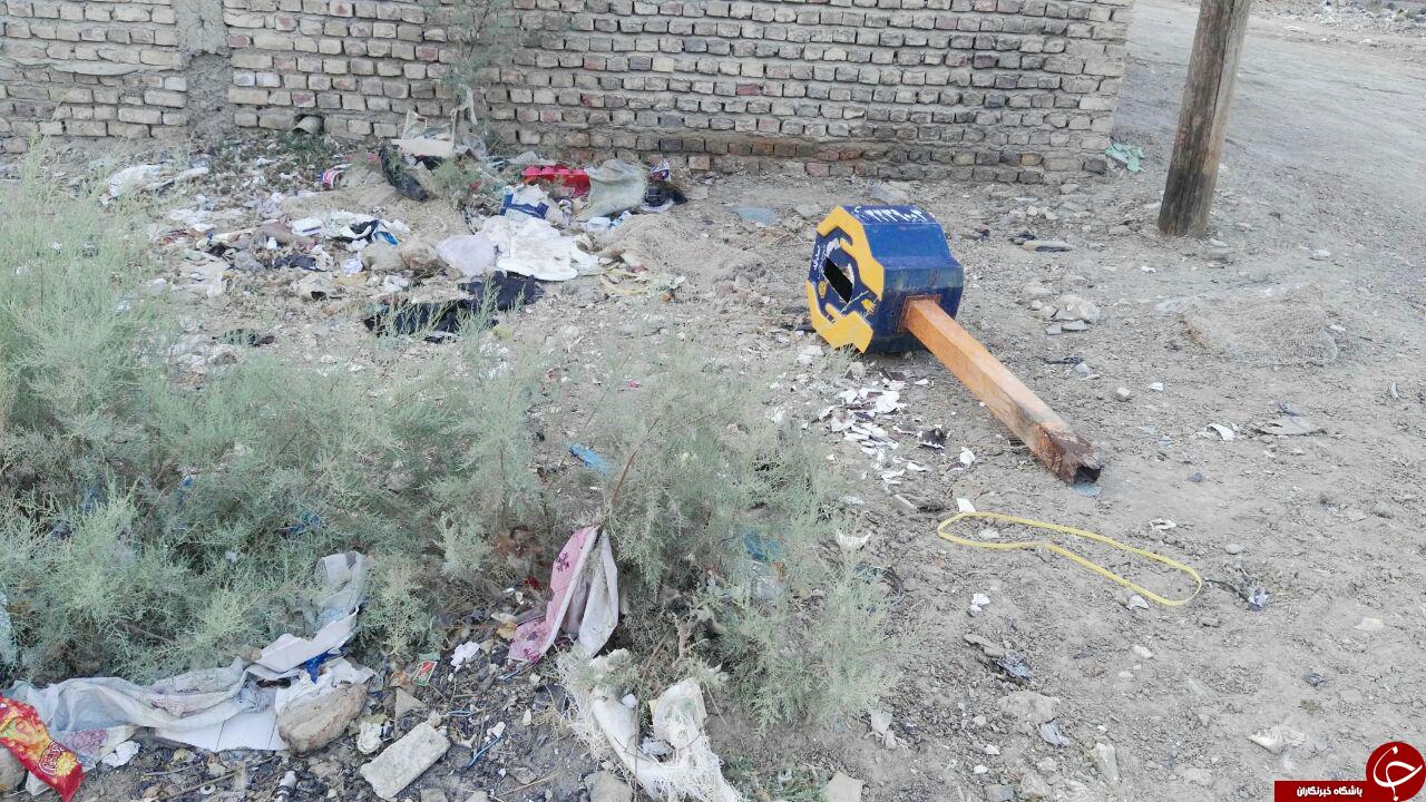 صندوق صدقاتی که از جا کنده شد + تصاویر