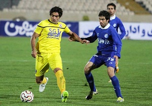 فوتبالیست سمنانی به مس کرمان پیوست.