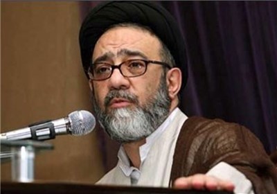 حضور روحانیون در دوران دفاع مقدس باعث ارتقاء توان رزمی رزمندگان میشد حضور روحانیون در دوران دفاع مقدس باعث ارتقاء توان رزمی رزمندگان میشد