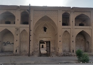 خرابه‌هایی از جنس هتل‌های سنتی + فیلم