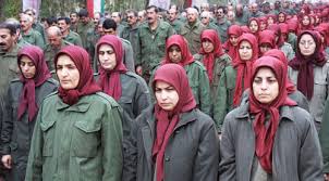 تظاهرات اعضای نادم گروهک منافقین ضد این گروه تروریستی در پاریس