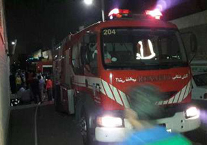 مهار آتش سوزی کارگاه نجاری در کاشان