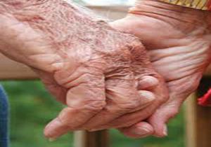 عشق ۱۰۰ساله +عکس