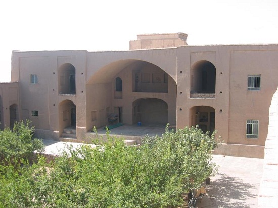 خانه حکمران قاجار درانار