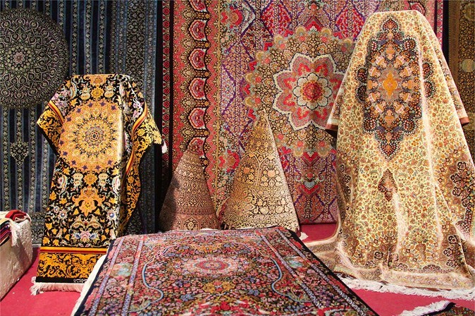 برپایی نمایشگاه فرش دستباف در همدان