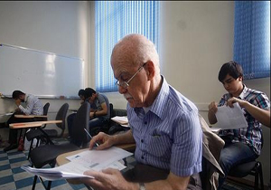 گفتگویی خواندنی با جوان‌ترین و مسن ترین داوطلب کنکور 95 + تصاویر