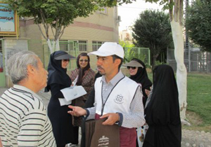 توزیع کیسه های پارچه ای در روز بدون نایلون