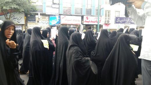 راهپیمایی مدافعان حریم خانواده در اراک + تصاویر