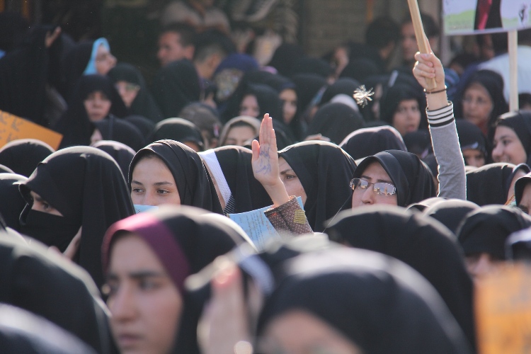 برگزاری تجمع بزرگ مدافعان حریم خانواده در ارومیه + عکس