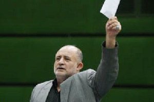وزرای کشور و نفت باید در مورد آتش‌سوزی‌های اخیر توضیح دهند