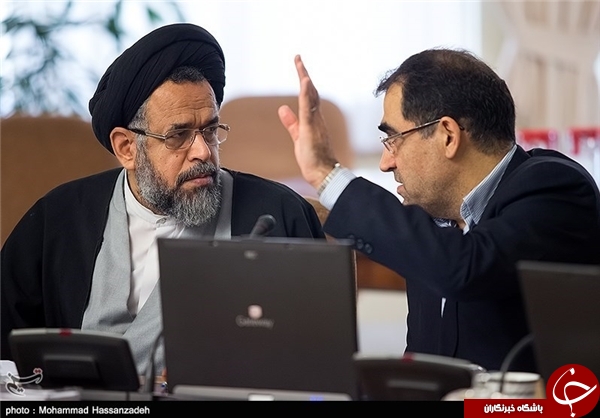 کدام را باور کنیم؛ ادعای روحانی درباره برخورد با حقوق&zwnj;های نجومی یا گارد گرفتن وزرای کابینه؟