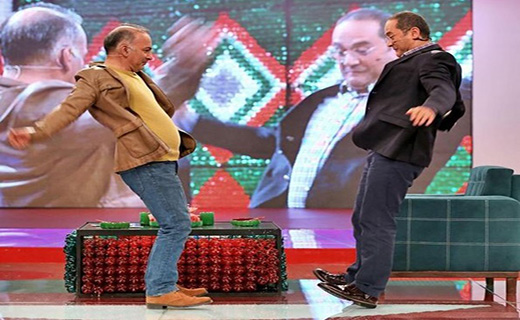 جناب خان به دنبال رنگ موی طبیعی + فیلم