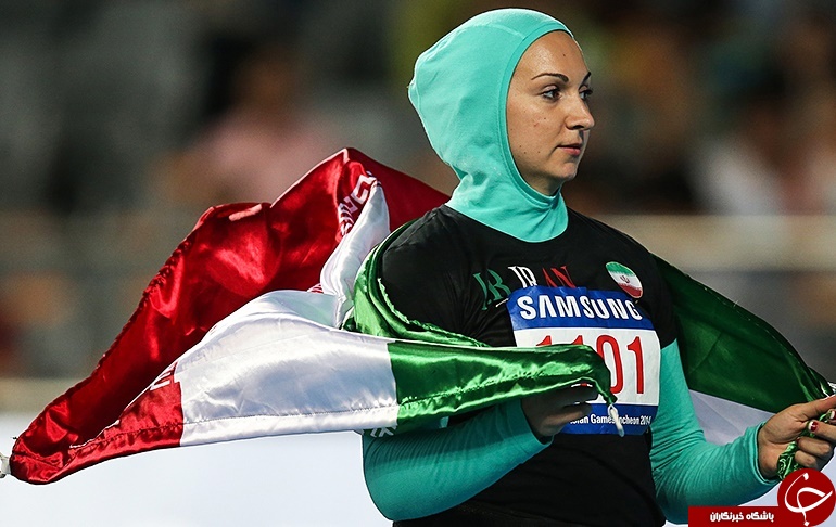 نیم نگاهی به درخشش زیر سایه حدادی