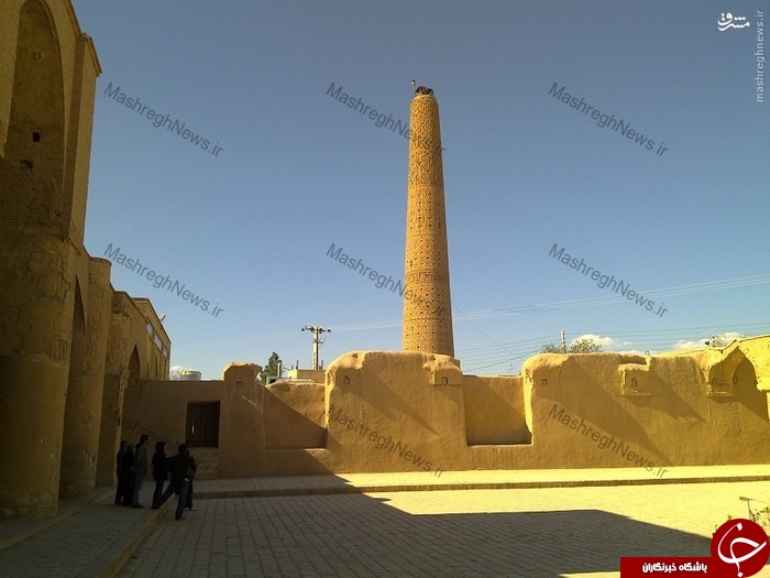 عکس/ پایتخت اشکانیان از فراز قدیمی&zwnj;ترین مسجد ایران