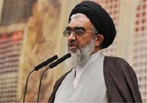مسئولان باید نظارت جدی‌تری بر شبکه‌های اجتماعی داشته باشند