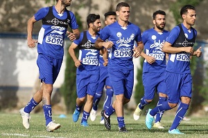 آبی ها ايروان را ترك كردند