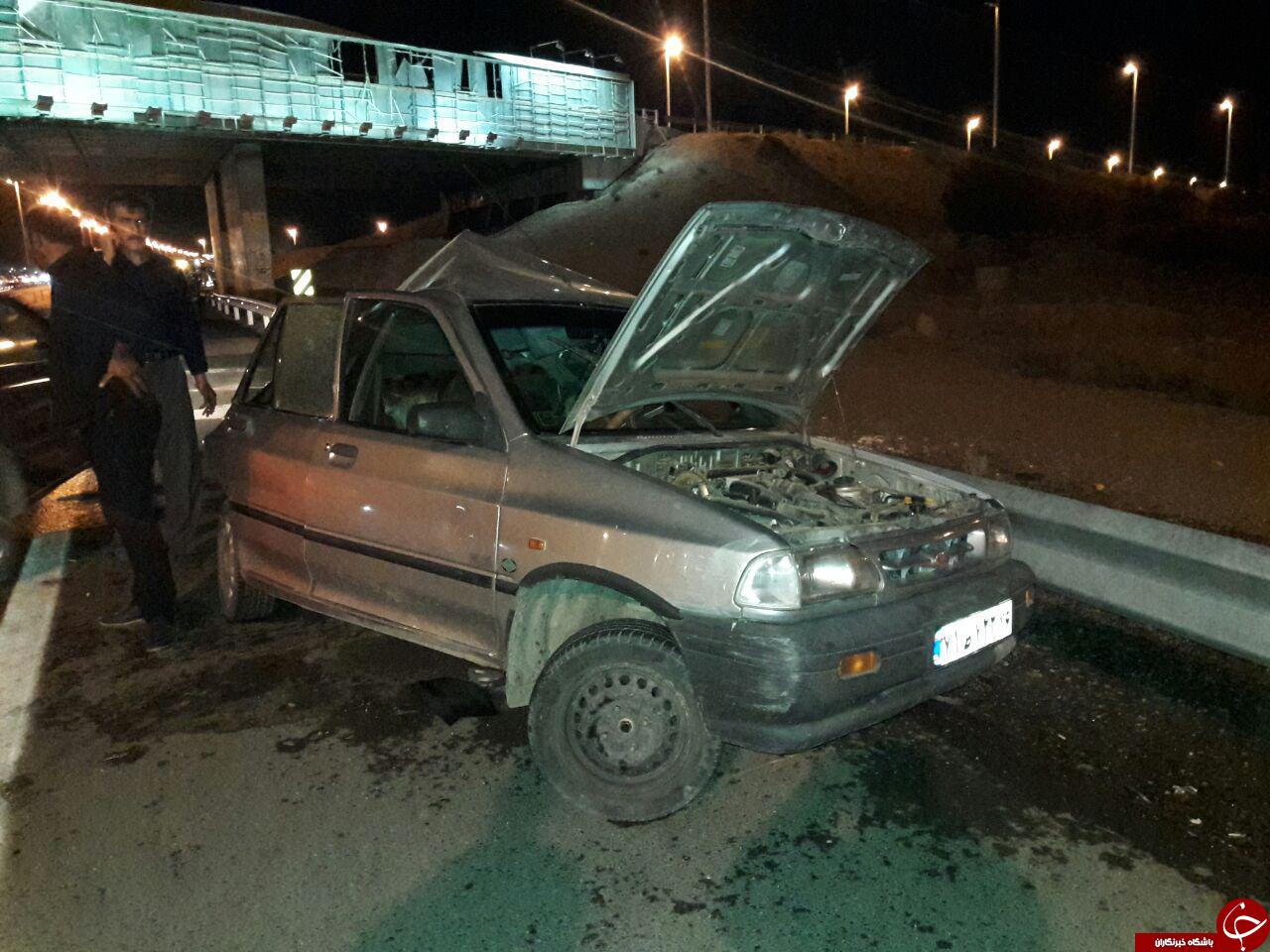 پراید باعث واژگونی نیسان حمل میوه در اتوبان تهران به قم شد + فیلم