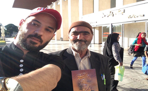 دیدار با مهمان &laquo;ماه عسل&raquo; در ایستگاه راه&zwnj;آهن مشهد/ حالا روزی 200 جلد کتاب می&zwnj;فروشم