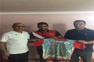 هافبک سابق پرسپولیس راهی لیگ یک شد