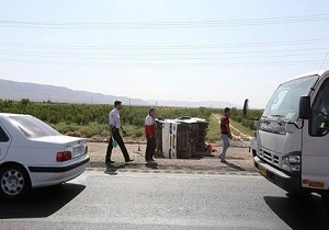تصادف مینی بوس دانش آموزان دختر زنجانی با کامیون/تصادف با آموزش و پرورش ارتباط ندارد