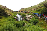 علم‌کوه زیر پای بسیجیان