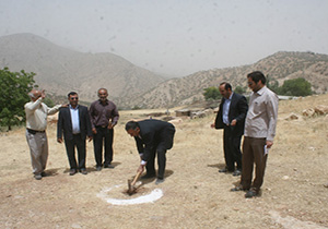 کلنگ زنی یک باب مدرسه 2کلاسه عشایری در لرستان
