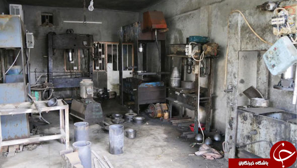 کارخانه بمب سازی وحشتناک داعش که ارتش ترور در آن سلاح می سازد+ تصاویر
