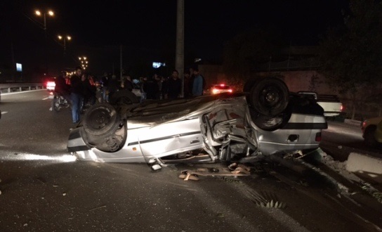 واژگونی پژو 405 دست قاچاقچيان انسان را رو كرد