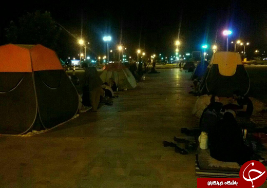 گذران شب در پارک پس از زلزله در خوی + تصاویر