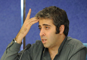 ایوب آقاخانی نمایشنامه زندگی شهید «محمد جهان‌آرا» را می‌نویسد
