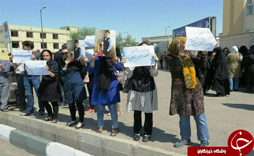 تجمع زنجانی ها در مقابل دادگستری زنجان+ تصاویر