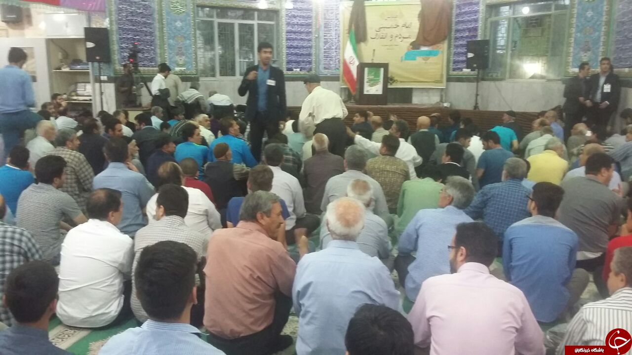 مصاحبه در راه احمدی نژاد/ داد و بیداد سر پوستر!