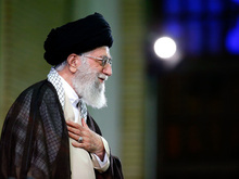 هفتم تیر حادثه‌ی کوچکی نبود/شخصیّت‌هایی که در ماجرای هفتم تیر به شهادت رسیدند، شایسته‌ی چهره‌نگاری هستند