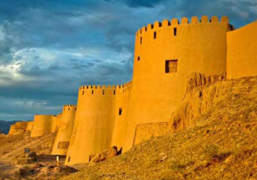 شهر بلقیس دومین بنای گلی ایران شهر بلقیس دومین بنای گلی ایران